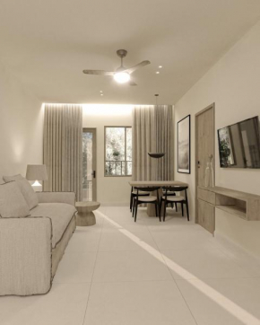 Almyra Apartments & Studios